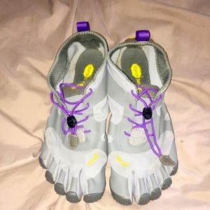 Vibram Five Fingers Men's Purple size 9.5/10 Minimalist Sneakers Shoes
